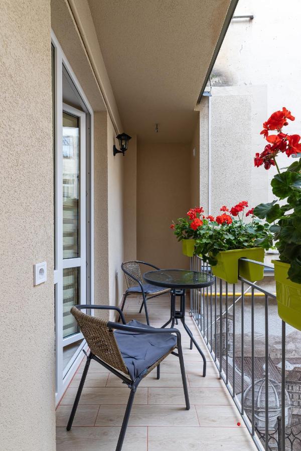 Rynok Square City Center Two Bedroom Apartment! Lviv Eksteriør billede