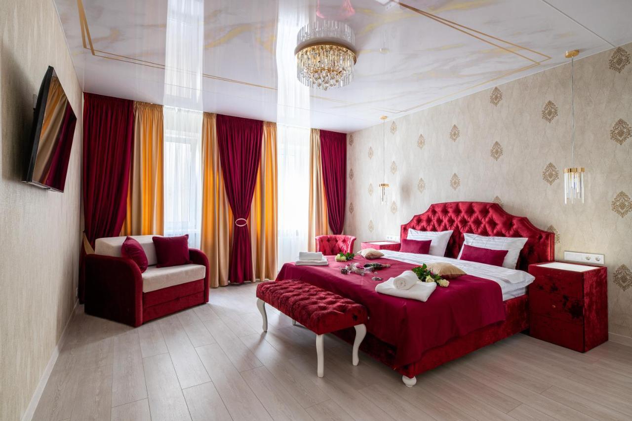 Rynok Square City Center Two Bedroom Apartment! Lviv Eksteriør billede