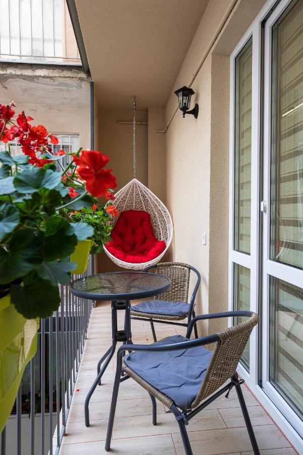 Rynok Square City Center Two Bedroom Apartment! Lviv Eksteriør billede