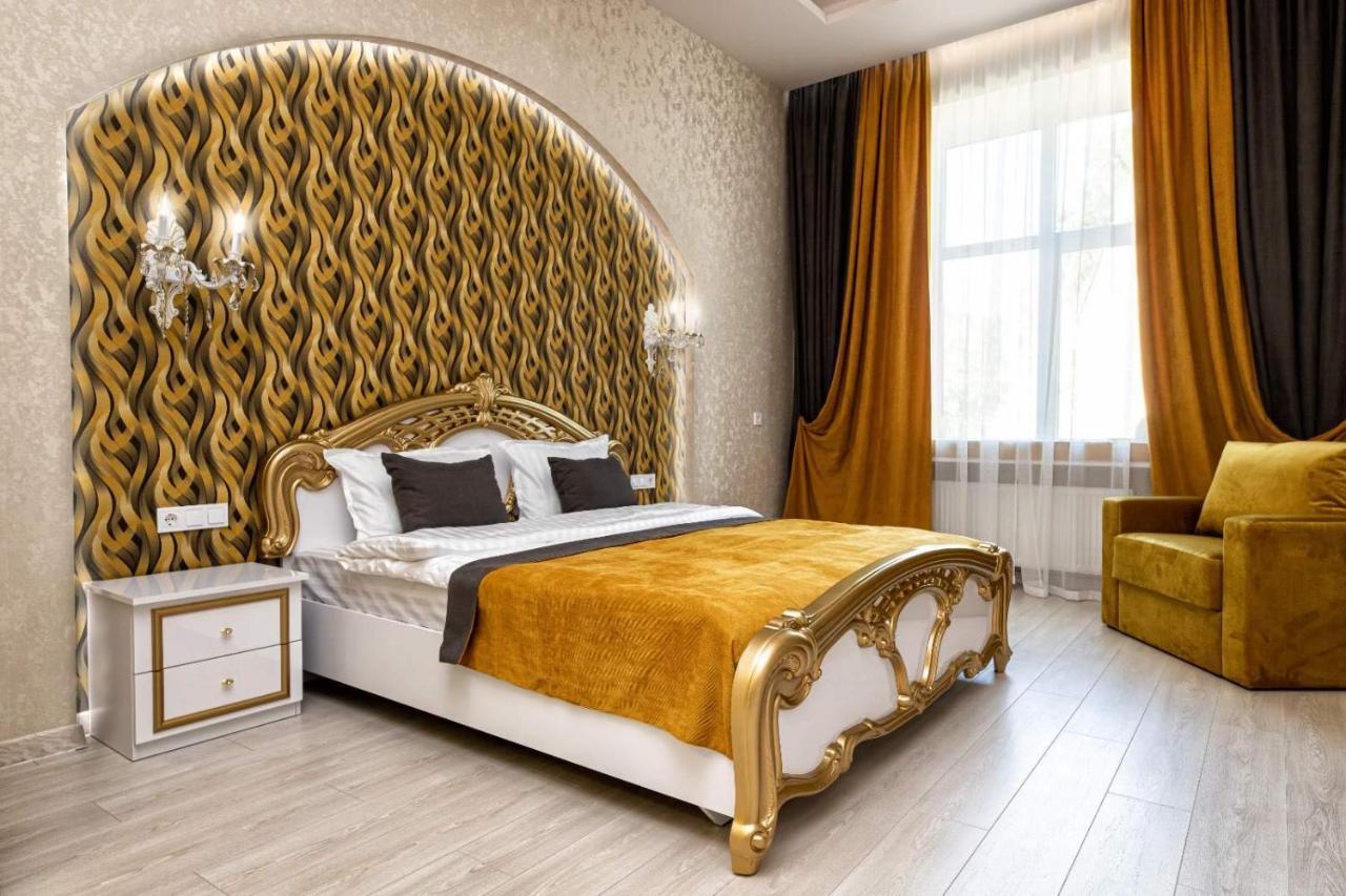 Rynok Square City Center Two Bedroom Apartment! Lviv Eksteriør billede