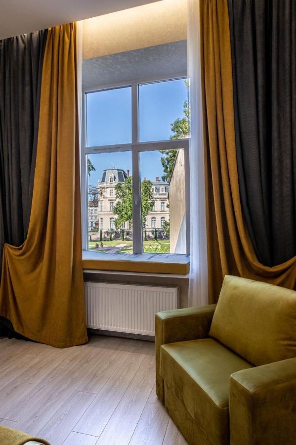Rynok Square City Center Two Bedroom Apartment! Lviv Eksteriør billede